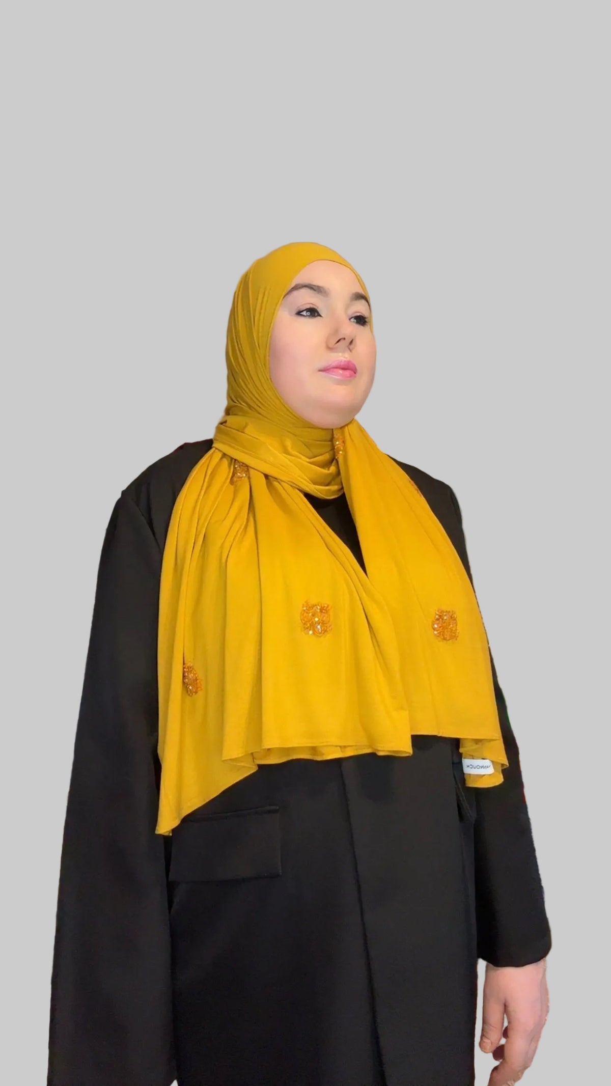 JAUNE
